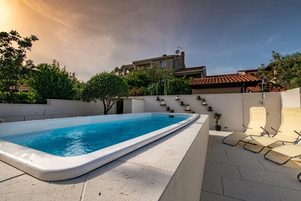 Cave Romane Apartment With Private Pool And Sea View Vinkuran Exterior photo